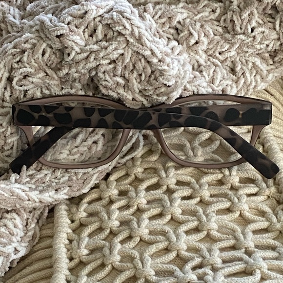 Franco Sarto stylish new reading glasses - Picture 5 of 10